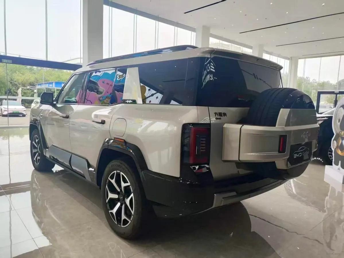 2025 FangChengBao Bao 8 2.0T 245HP L4 E-CVT PHEV 36.8KWH image 8