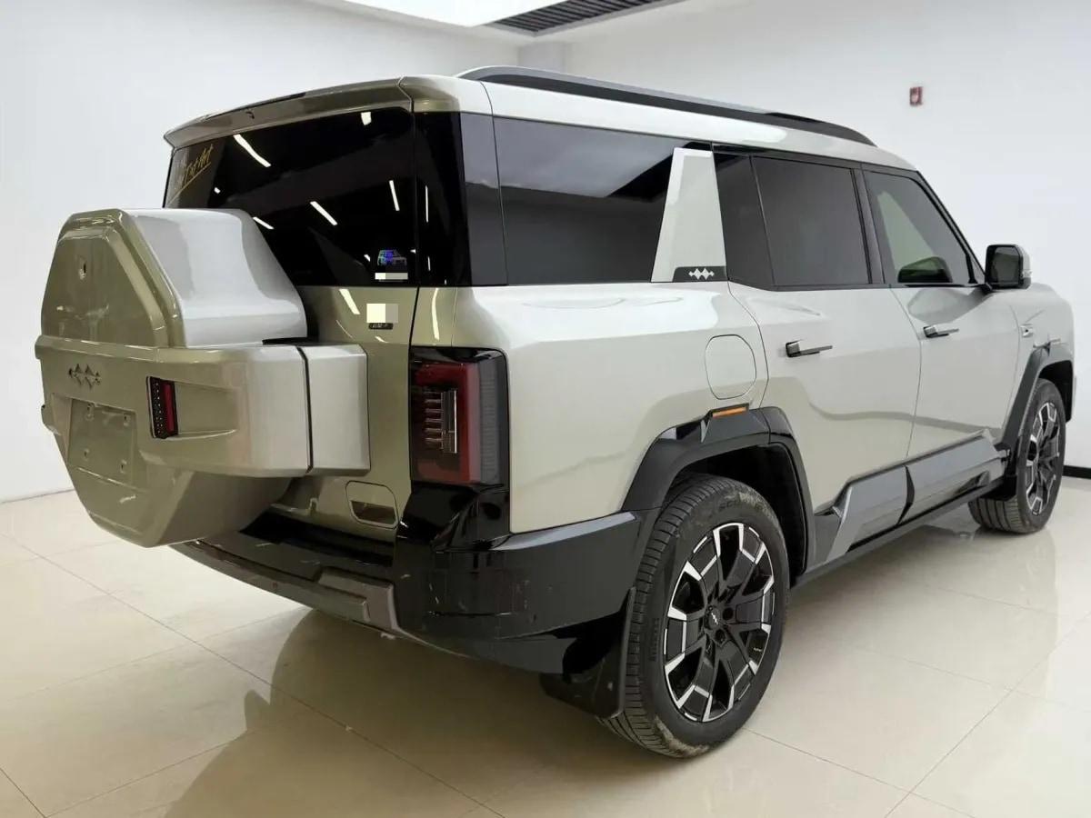 2025 Fang Cheng Bao Bao 8 2.0T 245HP L4 E-CVT PHEV 36.8KWH image 8