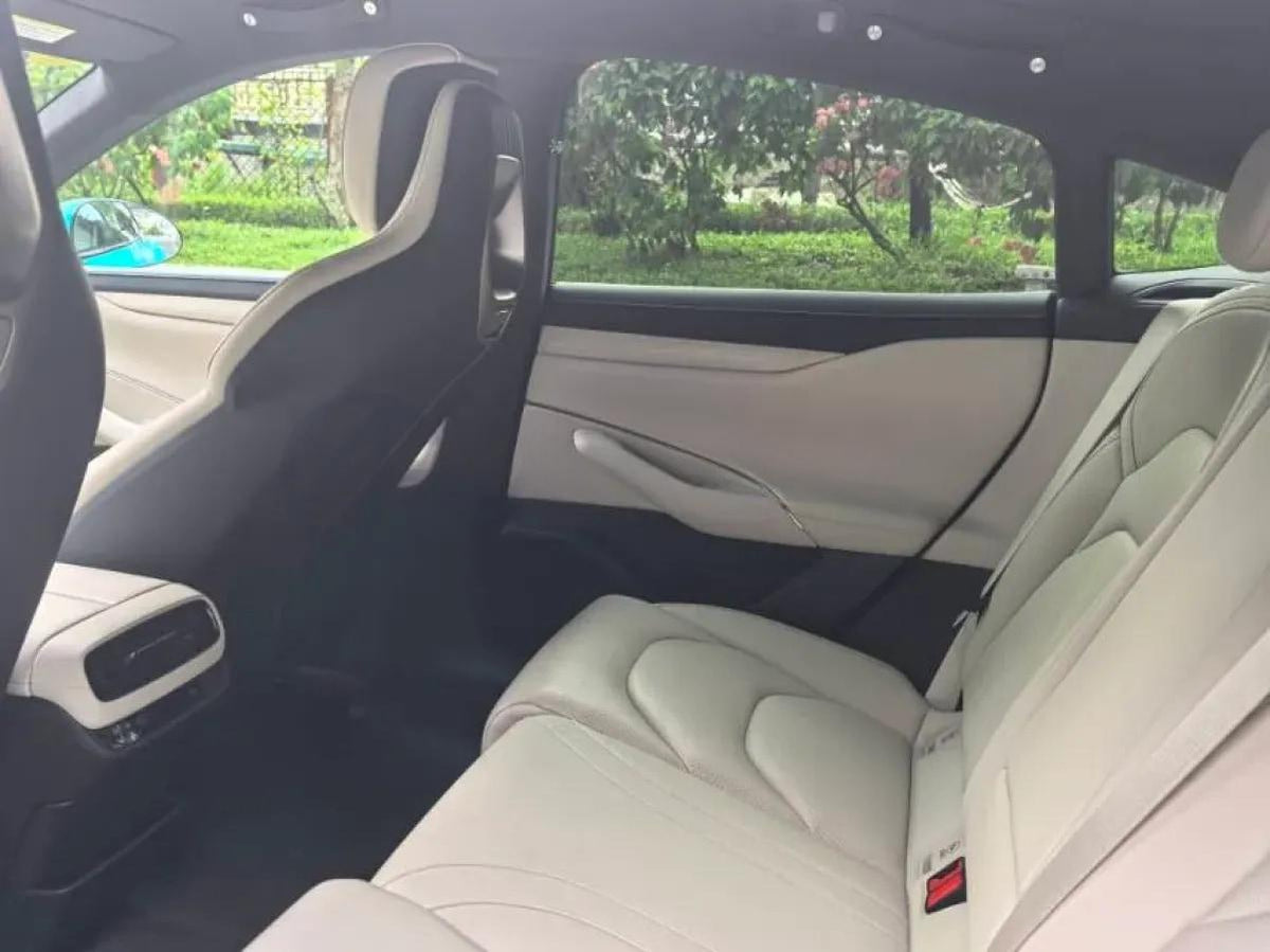 2024 Xiaomi SU7 BEV 73.6KWH 700km image 8