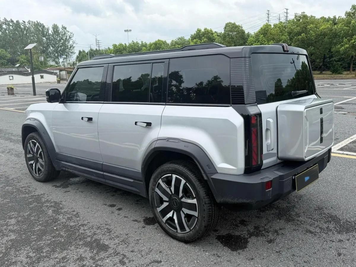 2024 iCAR iCAR 03 BEV 65.69KWH 472km image 8