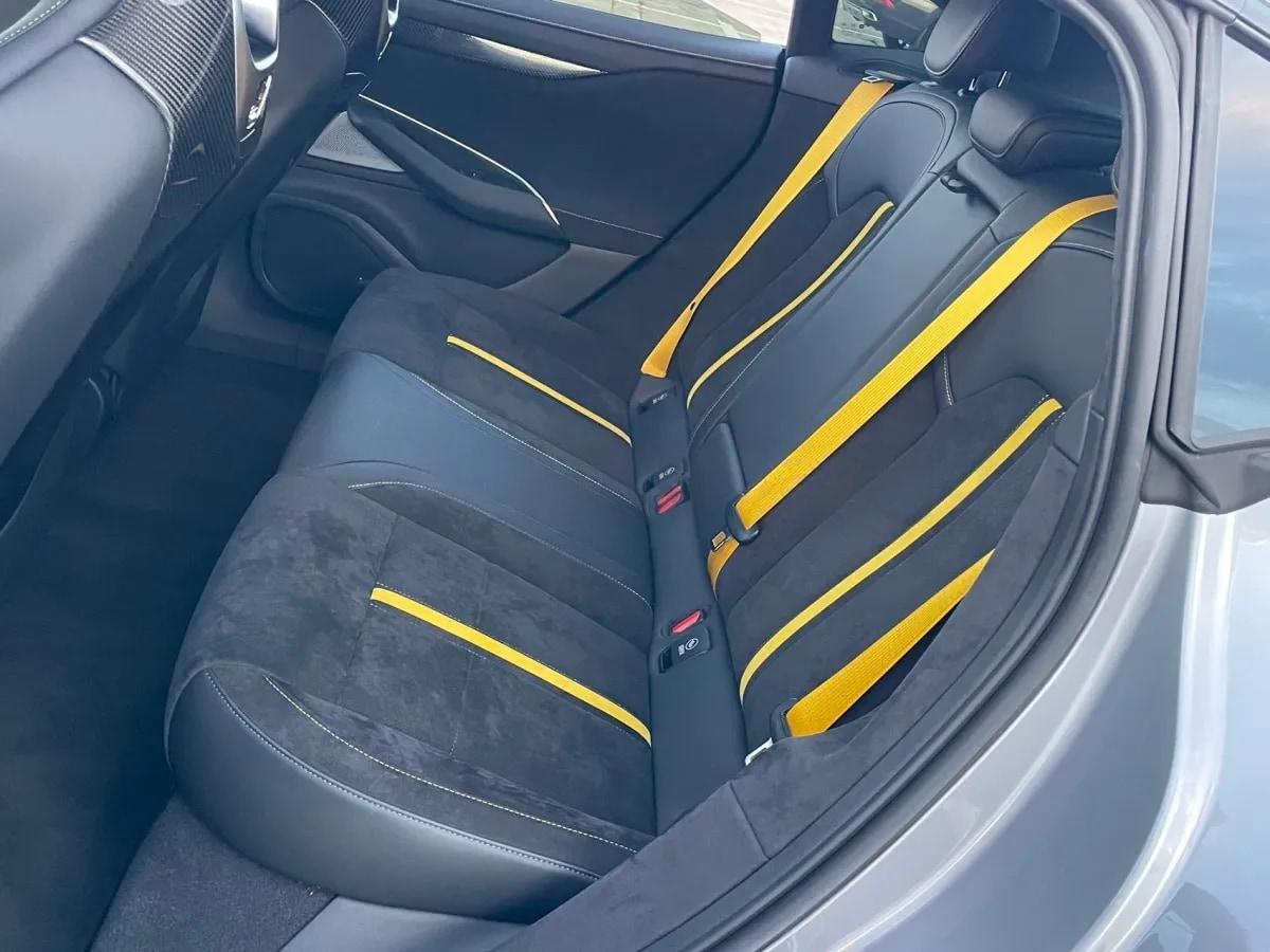 2025 Xiaomi SU7 Ultra BEV 93.7KWH 630km image 8