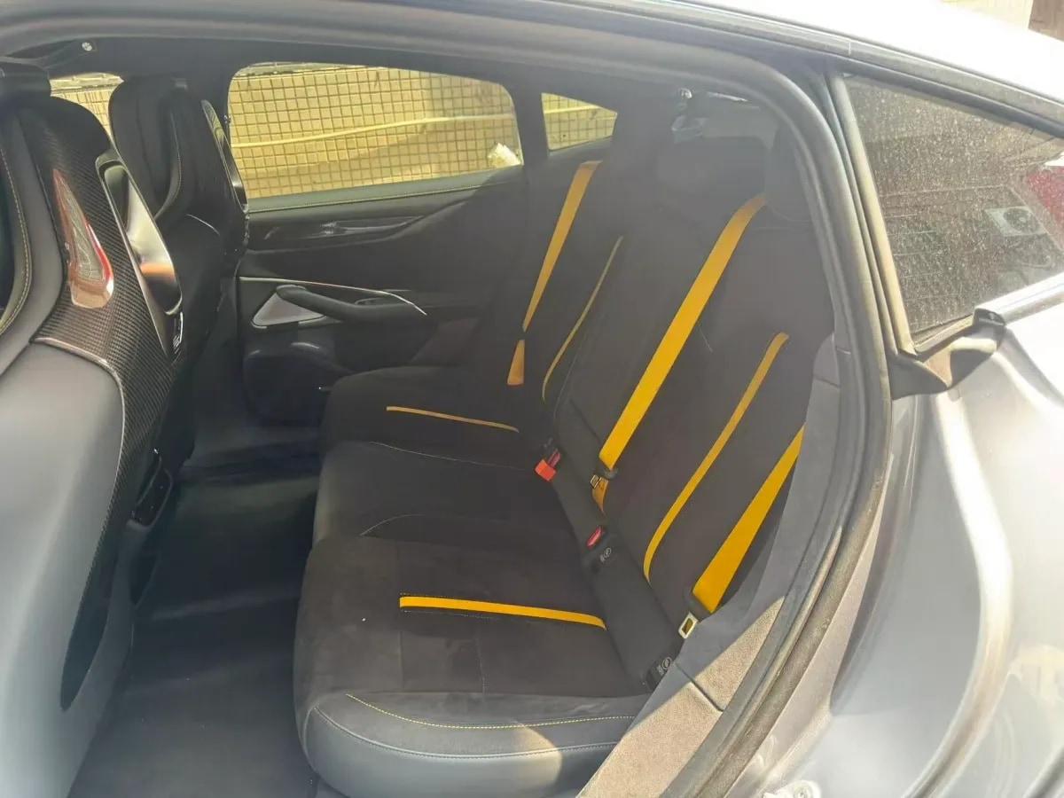 2025 Xiaomi SU7 Ultra BEV 93.7KWH 630km image 8