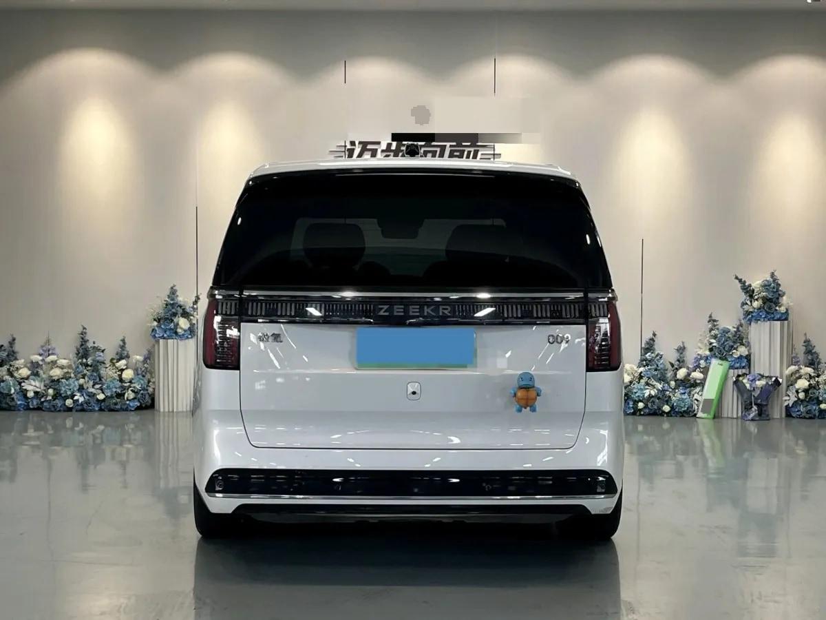 2022 Zeekr 009 BEV 116KWH image 8