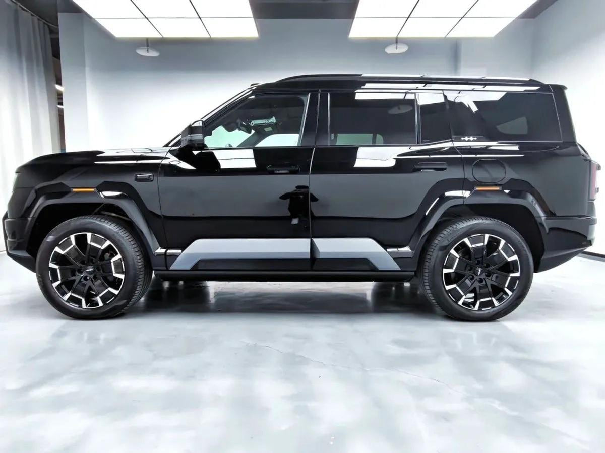 2025 FangChengBao Bao 8 2.0T 245HP L4 E-CVT PHEV 36.8KWH image 8