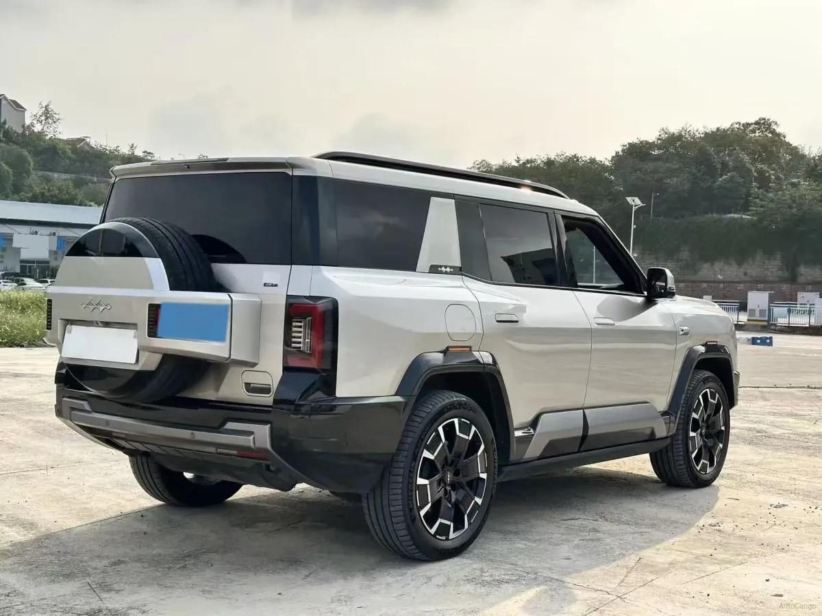 2025 Fang Cheng Bao Bao 8 2.0T 245HP L4 E-CVT PHEV 36.8KWH image 8