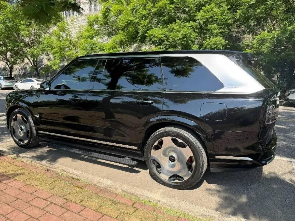 2025 Zeekr 9X 2.0T 279HP L4 1DHT PHEV image 8