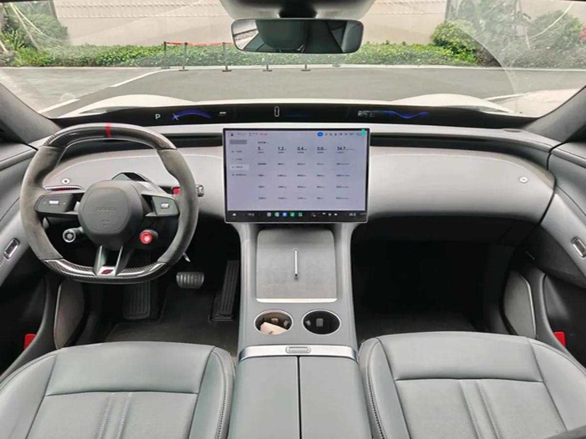 2025 Xiaomi YU7 BEV 101.7KWH image 8