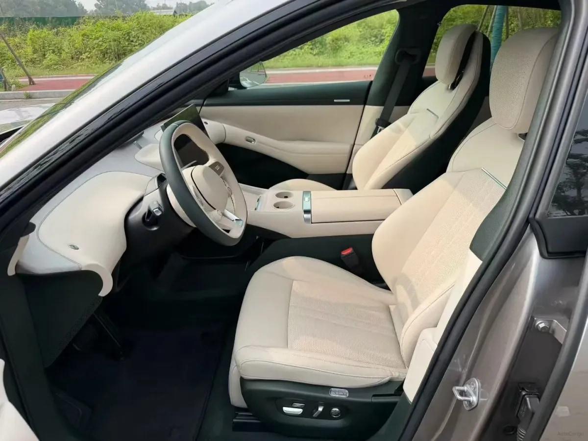 2025 Xiaomi YU7 BEV 96.3KWH 835km image 8