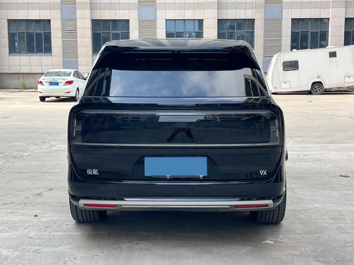 2025 Zeekr 9X 2.0T 279HP L4 1DHT PHEV image 8