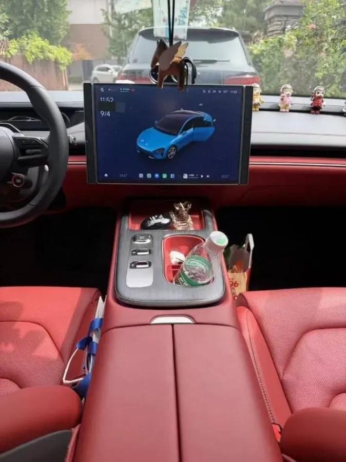 2024 Xiaomi SU7 BEV 73.6KWH 700km image 8