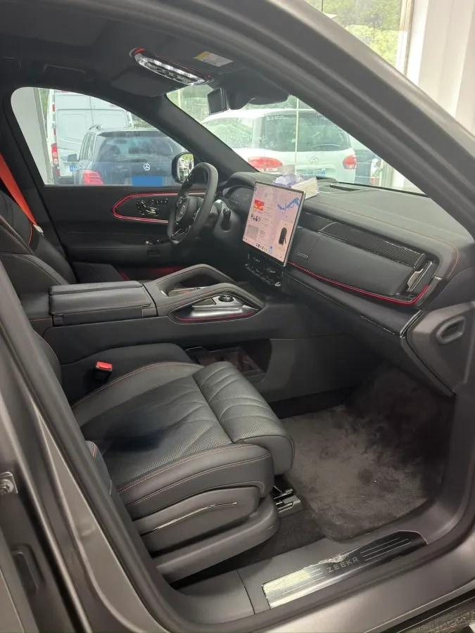 2026 Zeekr 8X 2.0T 279HP L4 1DHT PHEV 70KWH 330km image 8