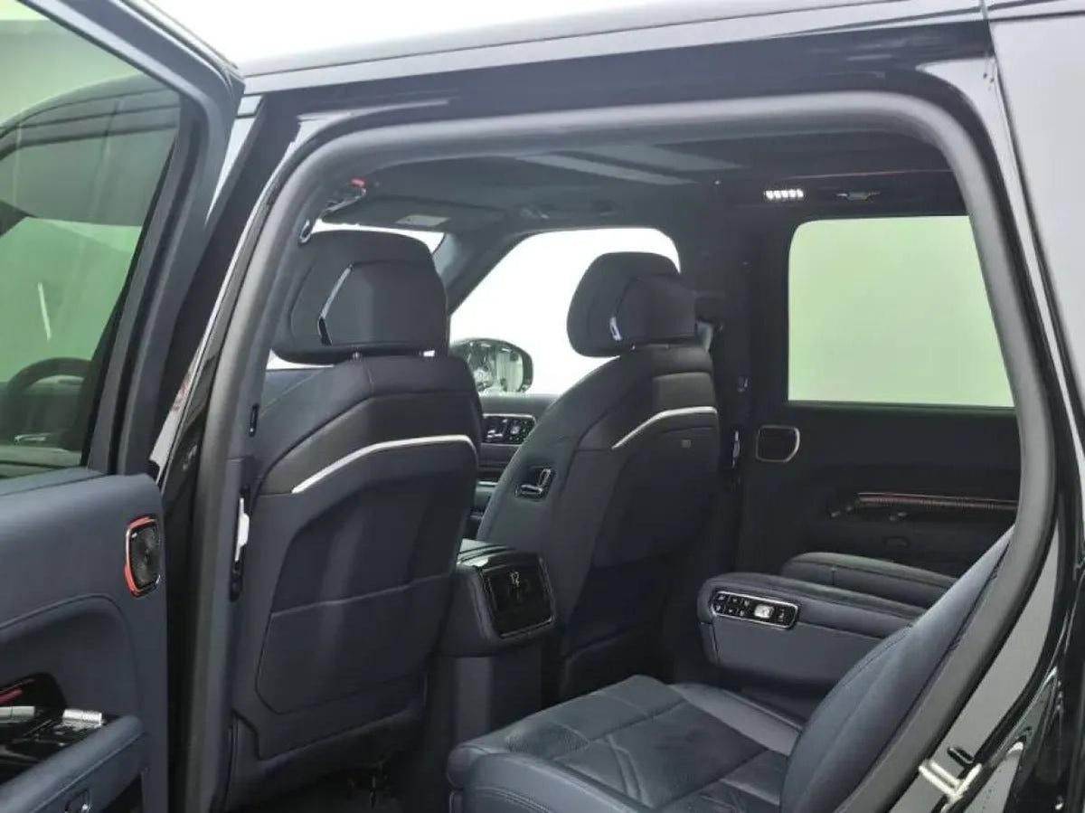 2025 Zeekr 9X 2.0T 279HP L4 1DHT PHEV image 8