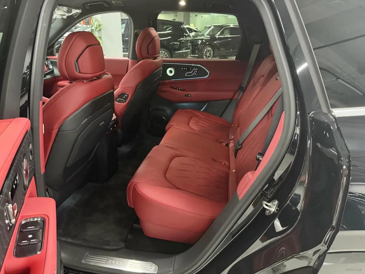 2026 Zeekr 8X 2.0T 279HP L4 1DHT PHEV image 8