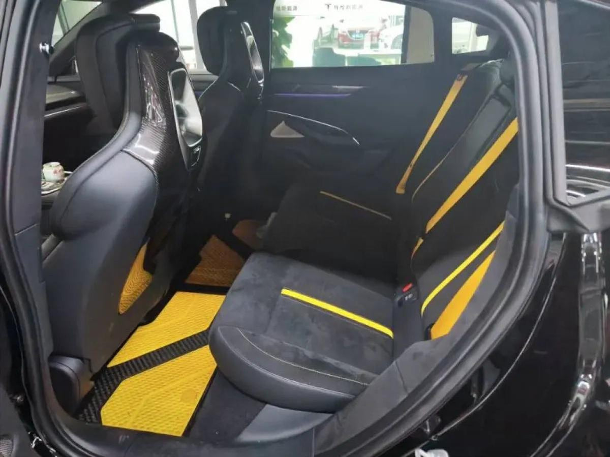 2025 Xiaomi SU7 Ultra BEV 93.7KWH 630km image 8