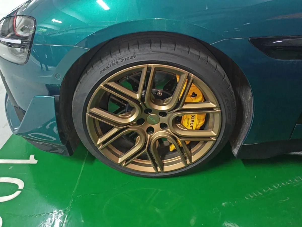 2025 Xiaomi SU7 Ultra BEV 93.7KWH 630km image 8
