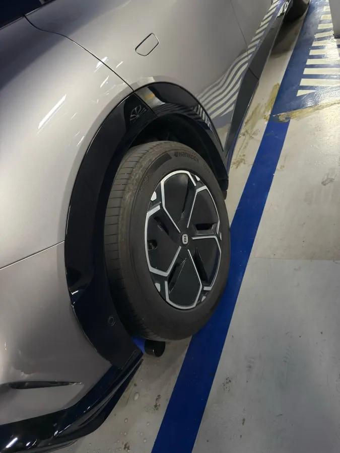 2025 Xiaomi YU7 BEV 101.7KWH 760km image 8