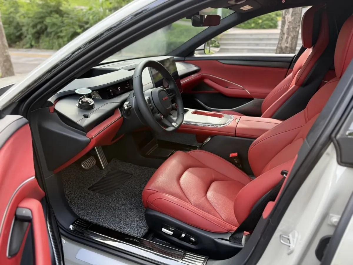2024 Xiaomi SU7 BEV 101KWH image 8