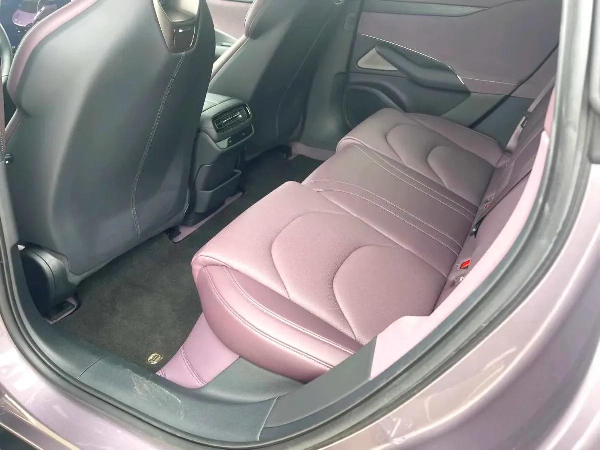 2024 Xiaomi SU7 BEV 101KWH image 8