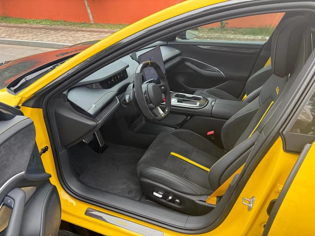 2025 Xiaomi SU7 Ultra BEV 93.7KWH 630km image 8