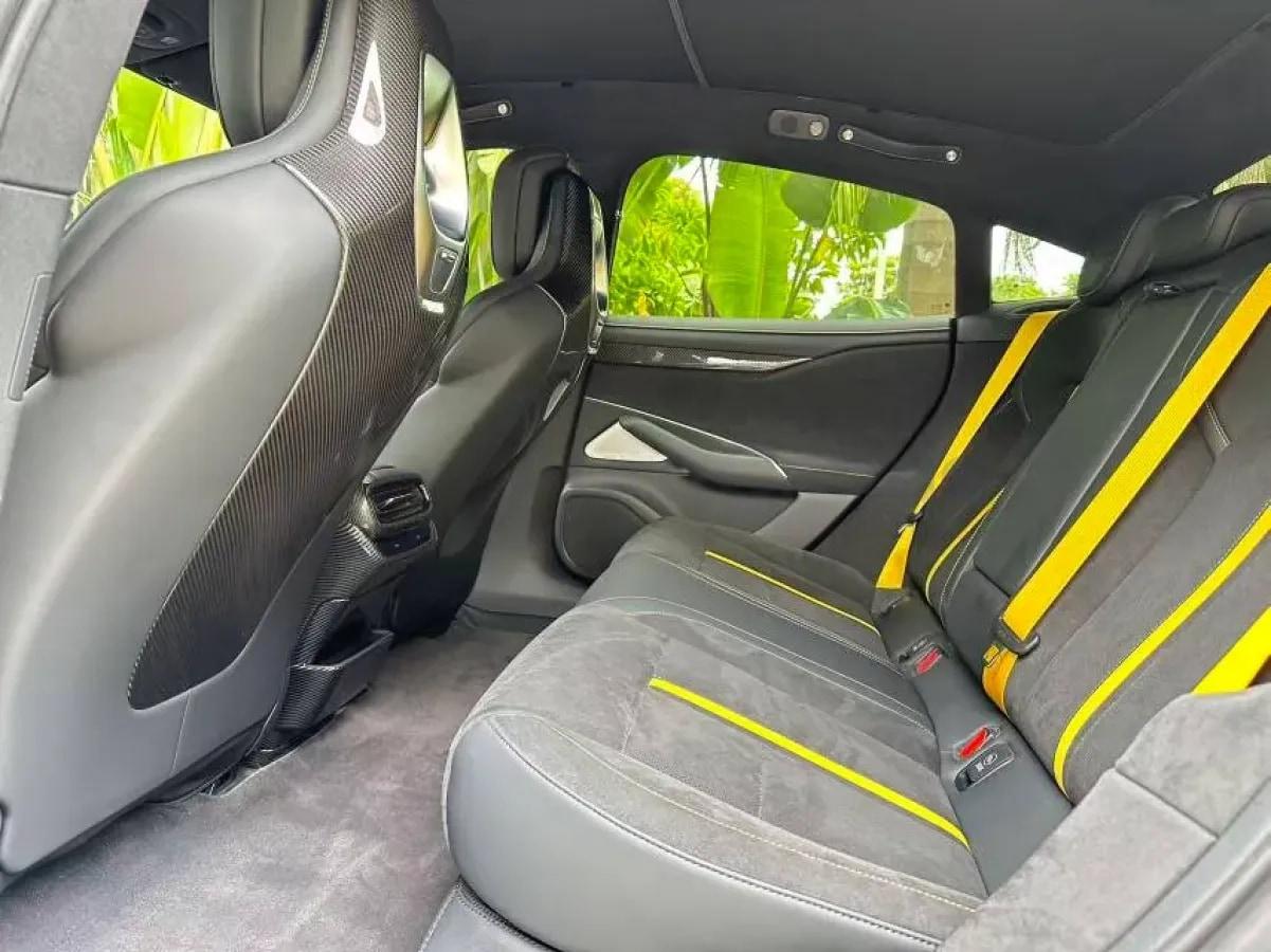2025 Xiaomi SU7 Ultra BEV 93.7KWH 630km image 8