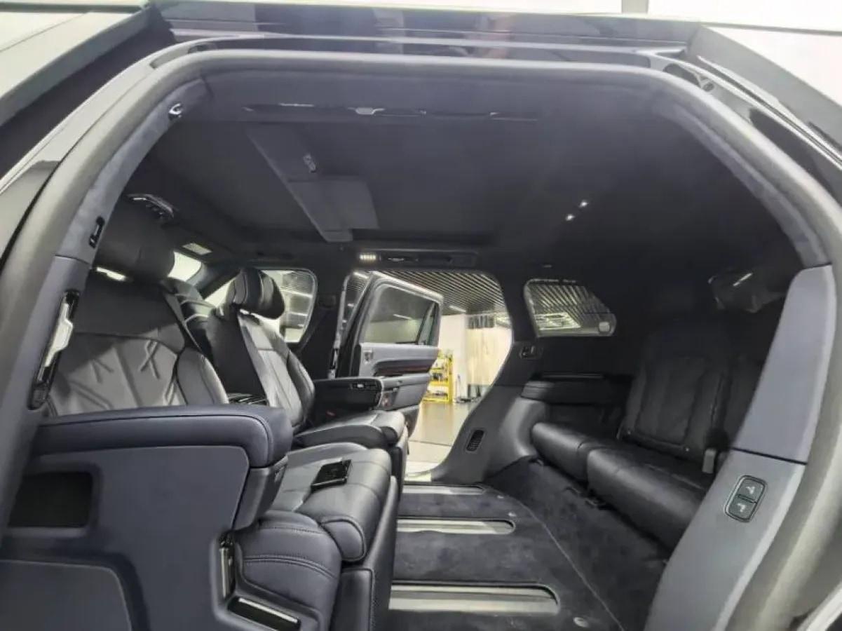 2025 Zeekr 9X 2.0T 279HP L4 1DHT PHEV image 8