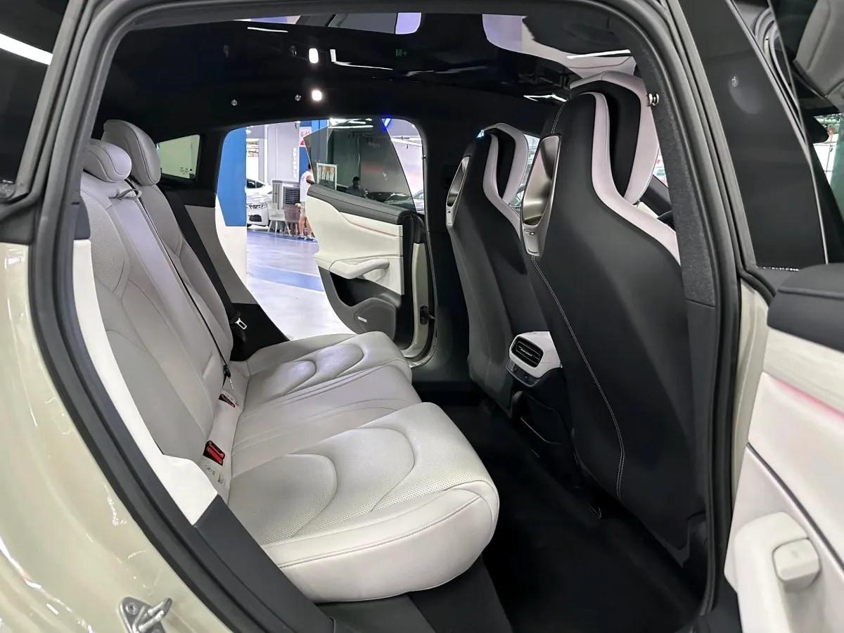 2024 Xiaomi SU7 BEV 73.6KWH image 8