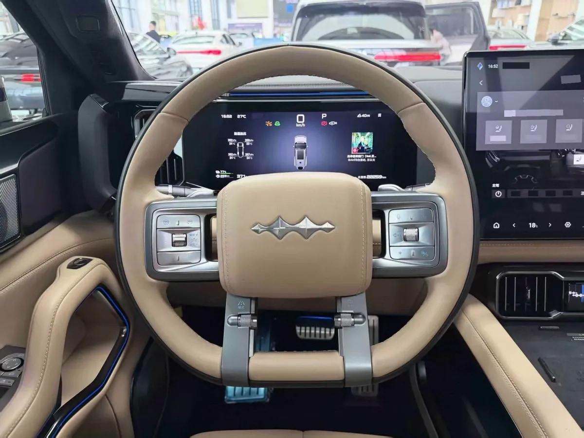 2025 FangChengBao Bao 8 2.0T 245HP L4 E-CVT PHEV 36.8KWH image 8