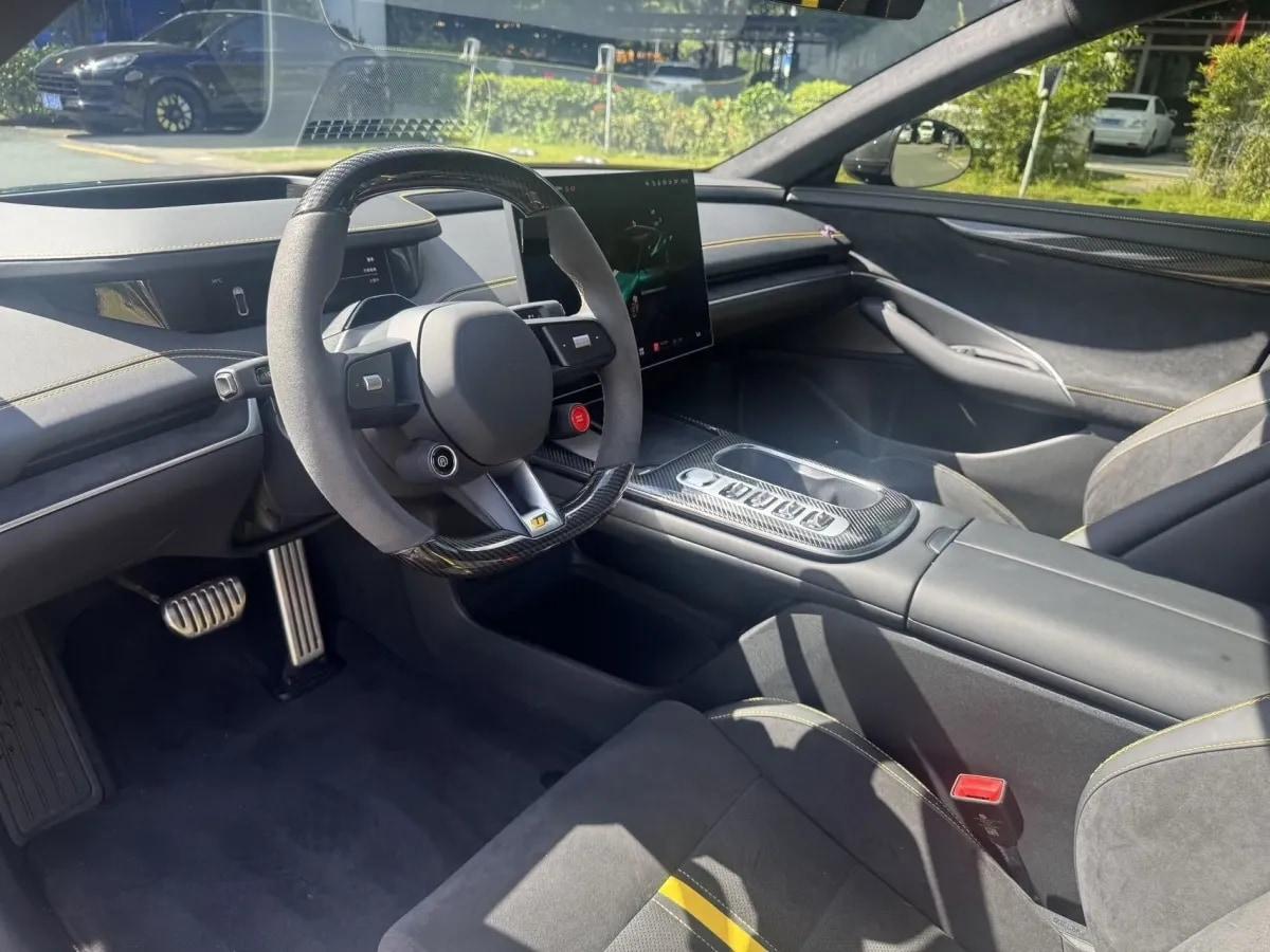 2025 Xiaomi SU7 Ultra BEV 93.7KWH 630km image 8