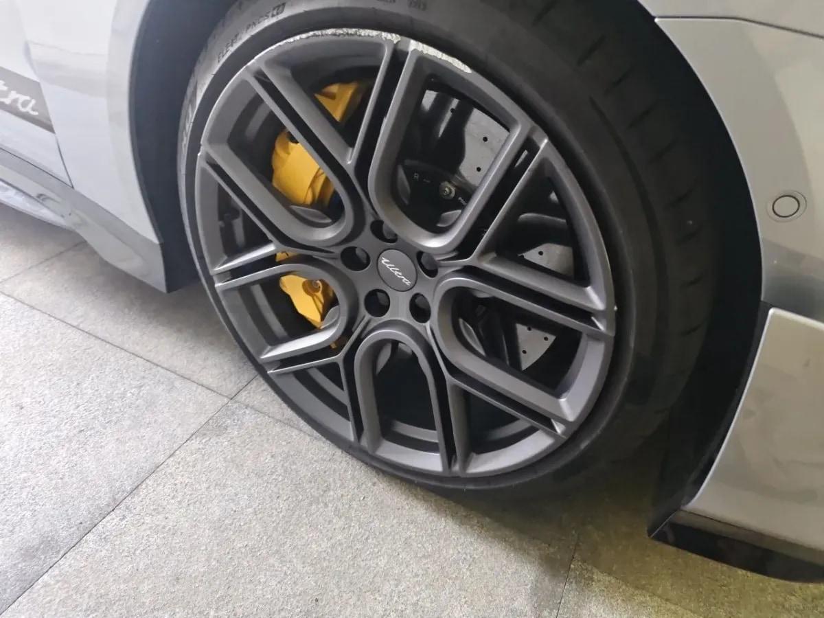 2025 Xiaomi SU7 Ultra BEV 93.7KWH image 8