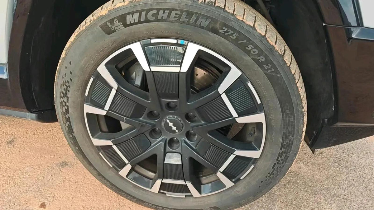 2025 FangChengBao Bao 8 2.0T 245HP L4 E-CVT PHEV 36.8KWH image 8