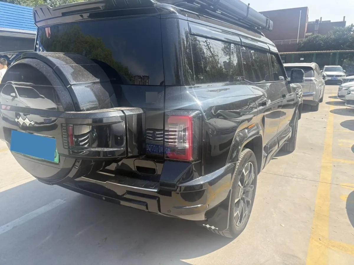 2025 FangChengBao Bao 8 2.0T 245HP L4 E-CVT PHEV 36.8KWH image 8