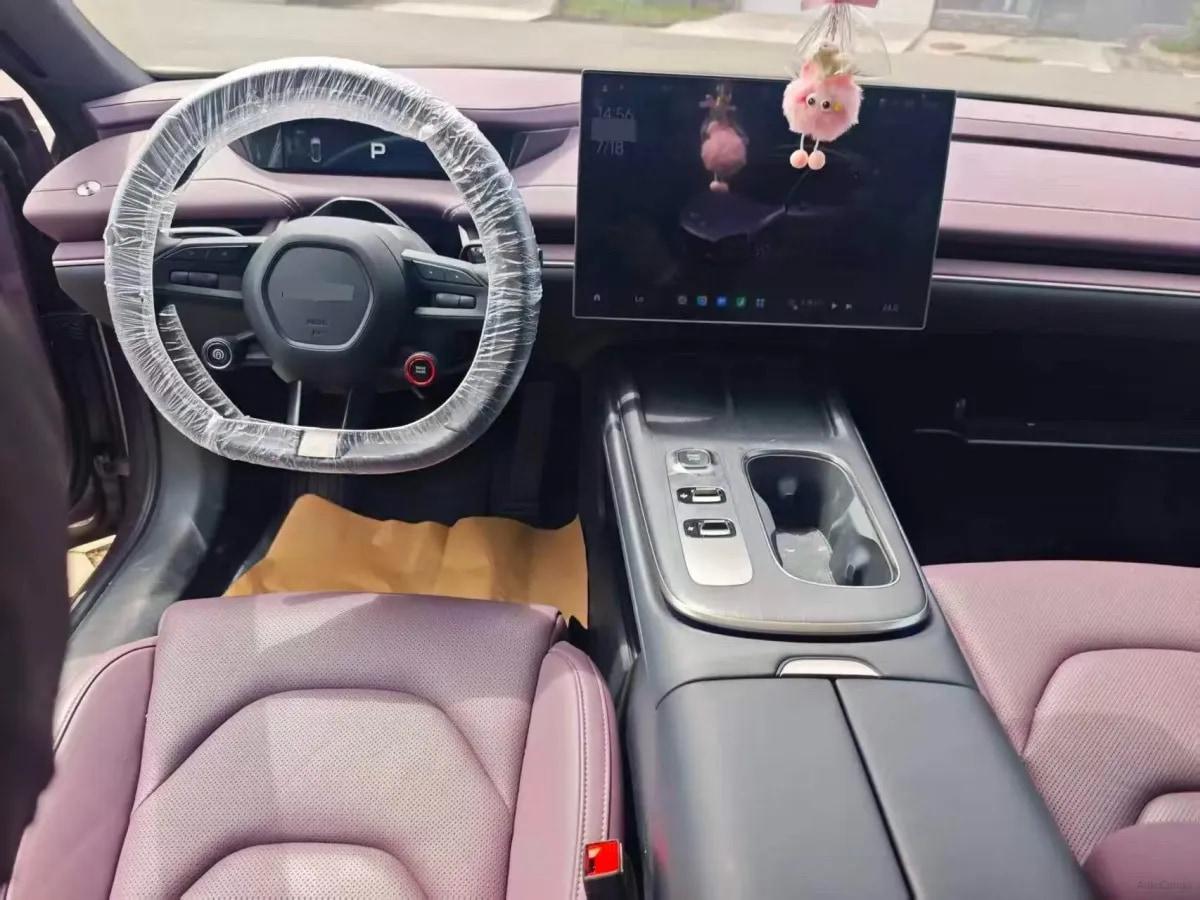 2024 Xiaomi SU7 BEV 73.6KWH image 8