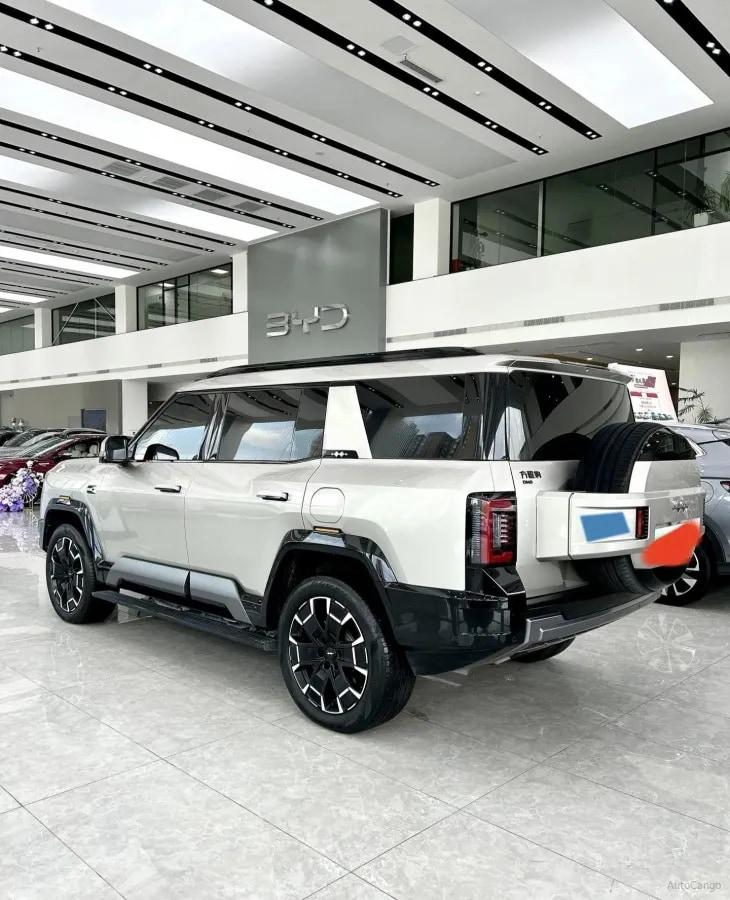2025 Fang Cheng Bao Bao 8 2.0T 245HP L4 E-CVT PHEV 36.8KWH image 8