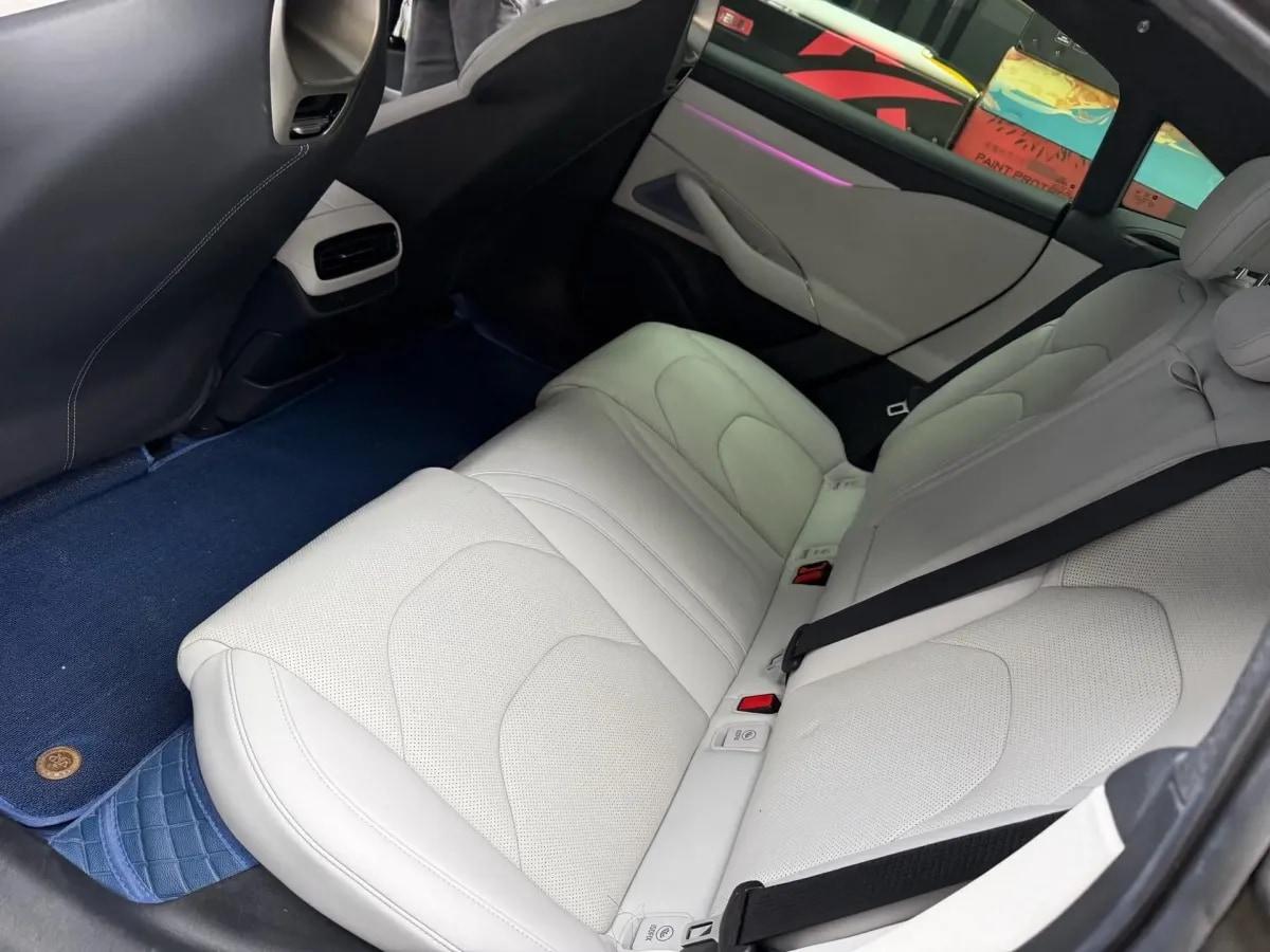 2024 Xiaomi SU7 BEV 73.6KWH image 8
