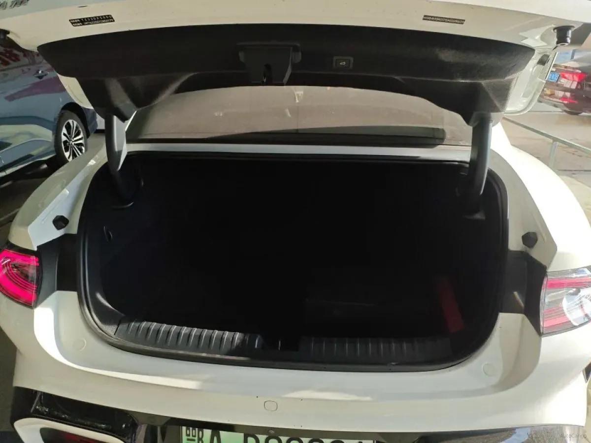 2024 Xiaomi SU7 BEV 73.6KWH image 8