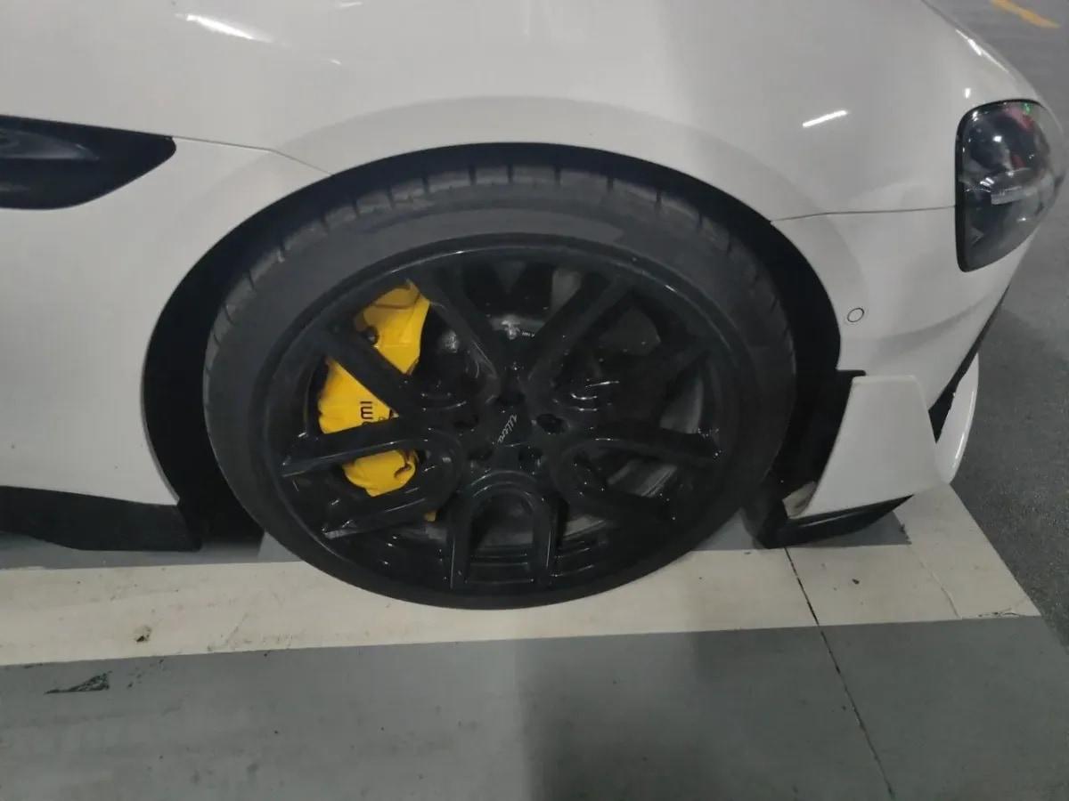 2025 Xiaomi SU7 Ultra BEV 93.7KWH image 8