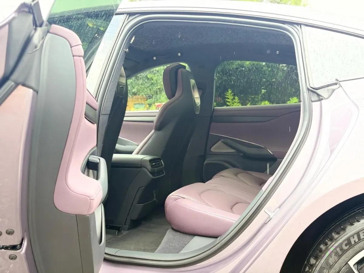 2024 Xiaomi SU7 BEV 73.6KWH image 8