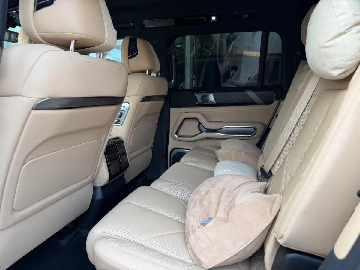 2025 Fang Cheng Bao Bao 8 2.0T 245HP L4 E-CVT PHEV 36.8KWH image 8
