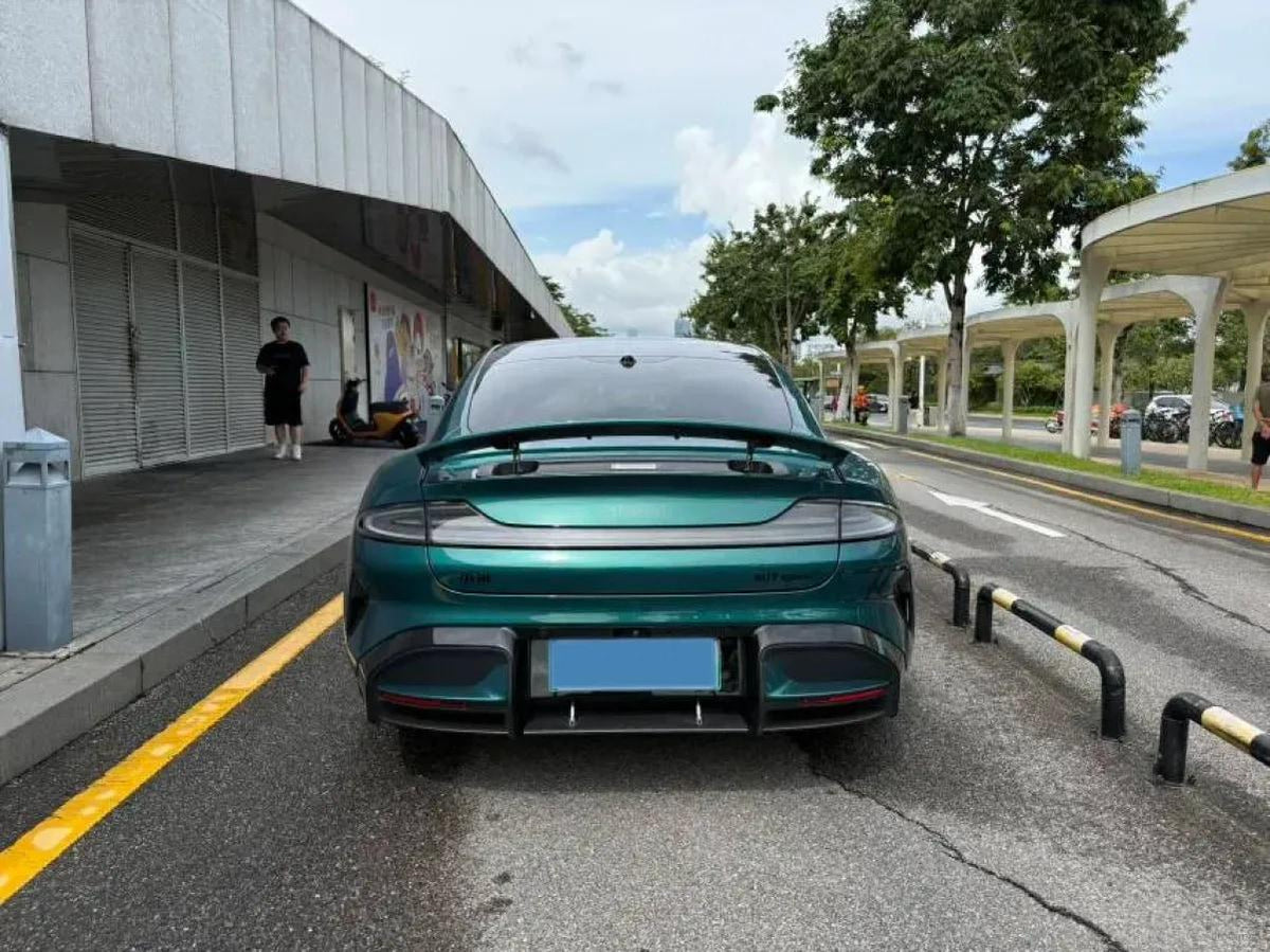 2025 Xiaomi SU7 Ultra BEV 93.7KWH image 8