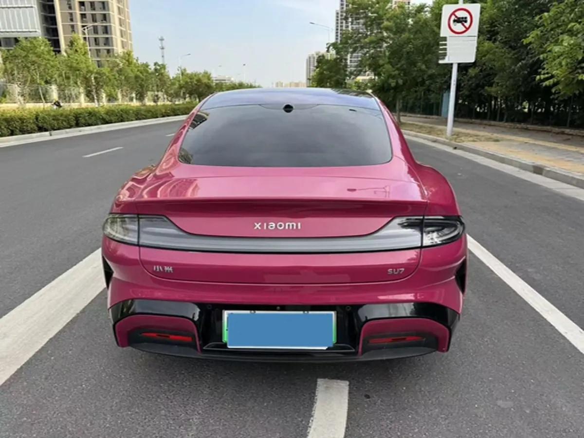 2024 Xiaomi SU7 BEV 73.6KWH image 8