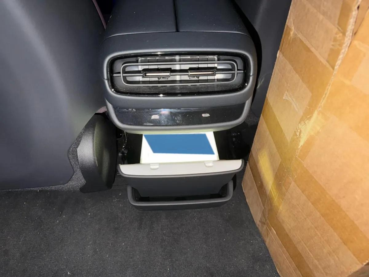 2024 Xiaomi SU7 BEV 94.3KWH image 8