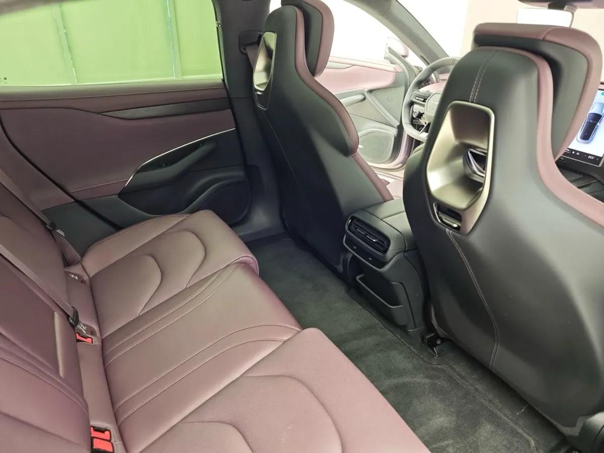 2024 Xiaomi SU7 BEV 101KWH image 8