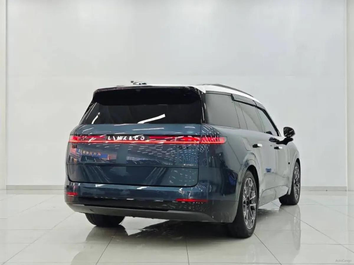 2025 LYNK&CO 900 2.0T 254HP L4 3DHT PHEV image 8