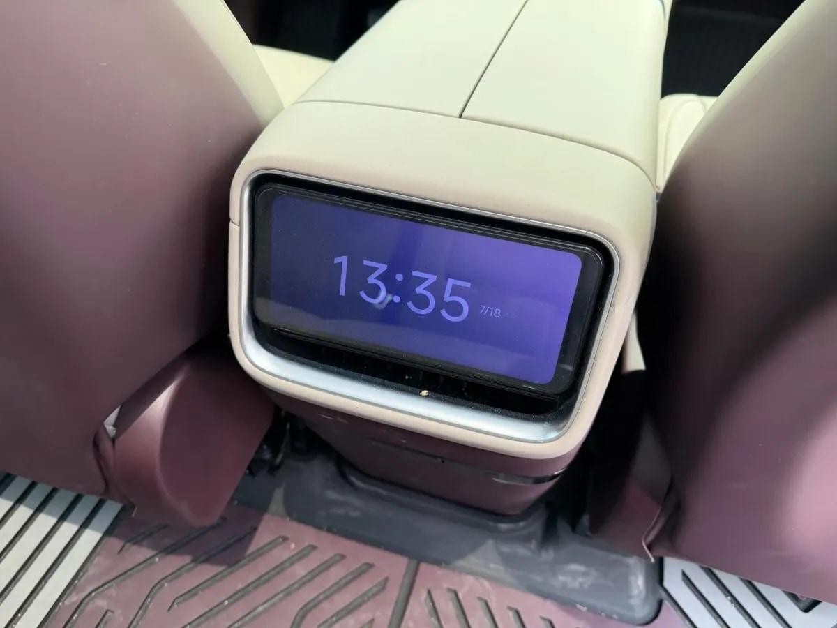 2025 Xiaomi YU7 BEV image 9