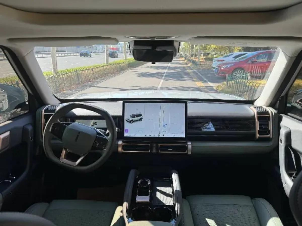 2024 iCAR iCAR 03 BEV 65.69KWH 472km image 9