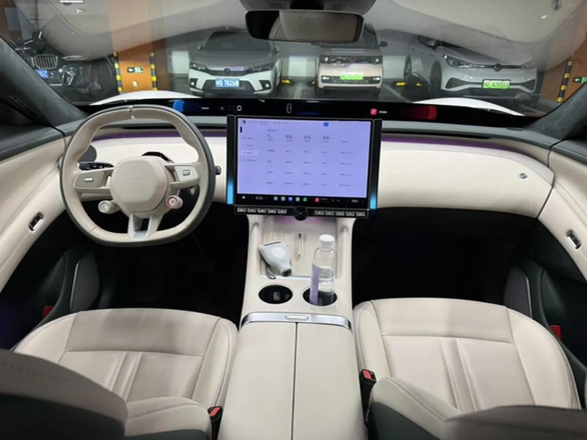 2025 Xiaomi YU7 BEV 101.7KWH 760km image 9