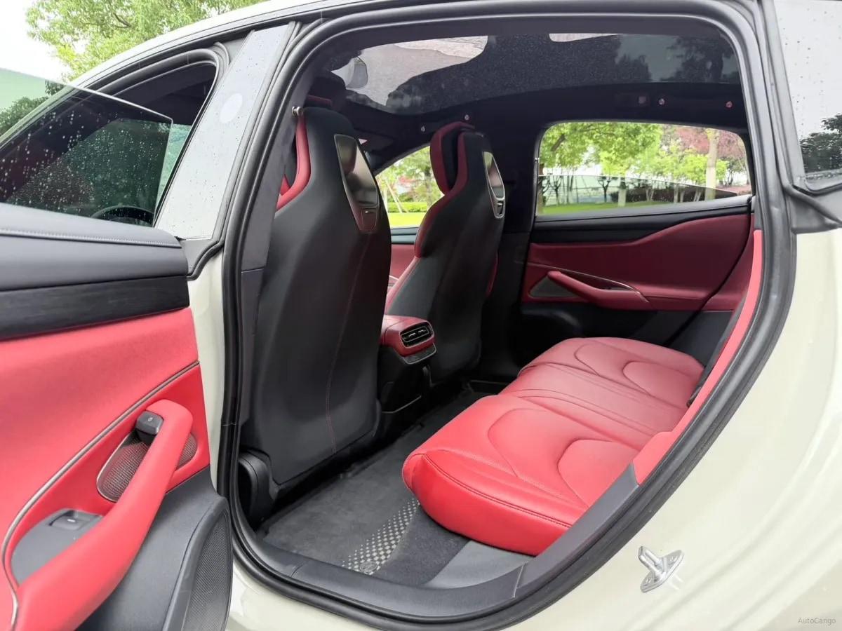 2024 Xiaomi SU7 BEV 101KWH image 9