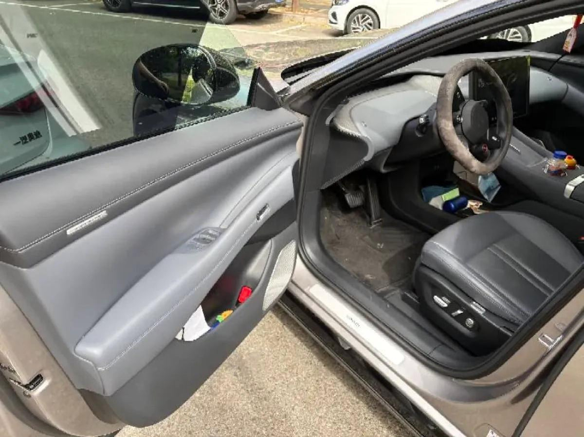 2025 Xiaomi YU7 BEV 96.3KWH 835km image 9