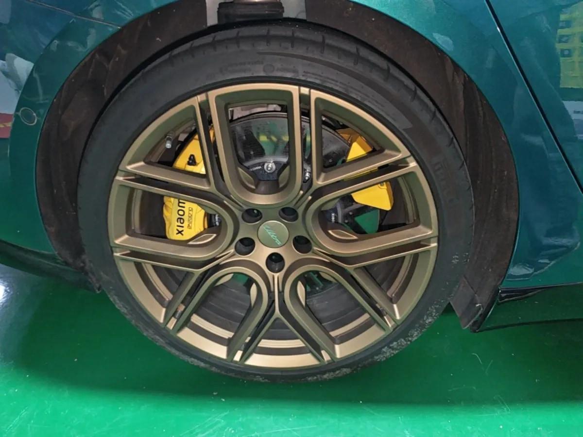 2025 Xiaomi SU7 Ultra BEV 93.7KWH 630km image 9