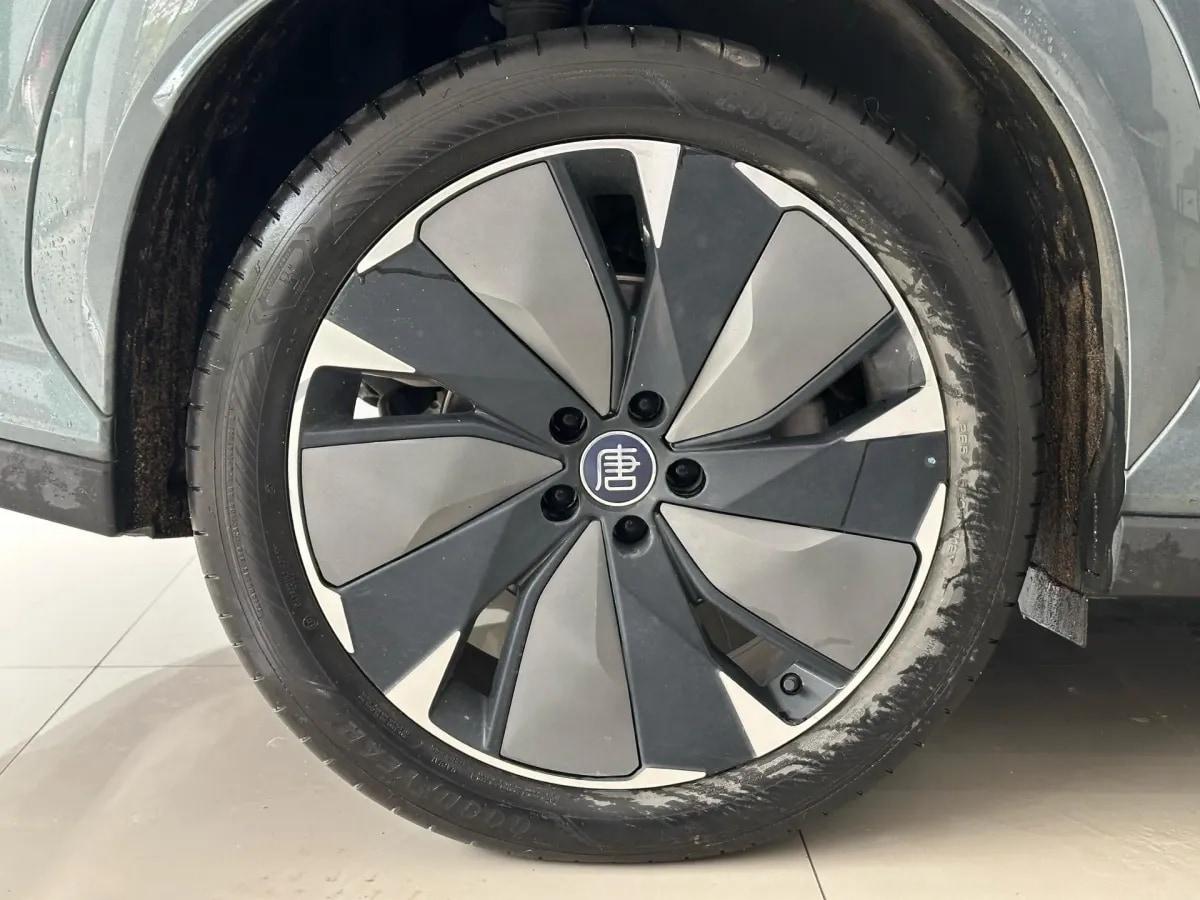 2025 BYD TangL 1.5T 156HP L4 E-CVT PHEV image 9